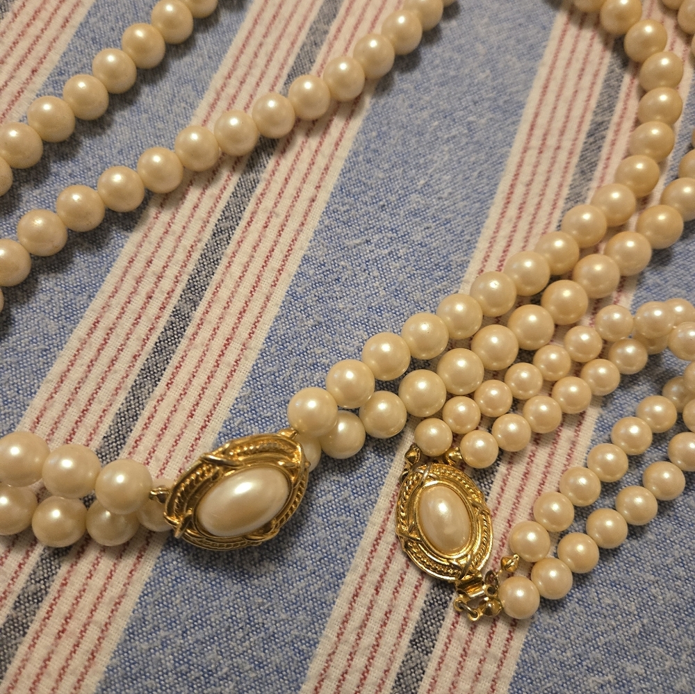 Elegant Pearl Necklace with Gold Accents Matching Bracelet Vintage Estate